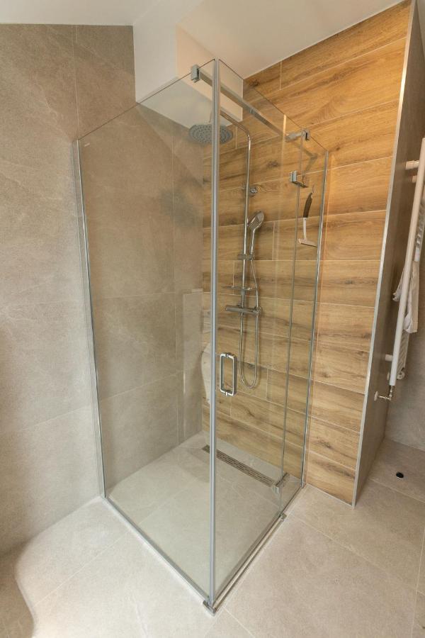 Rooms & Apartment Perak Kutjevo Exterior foto